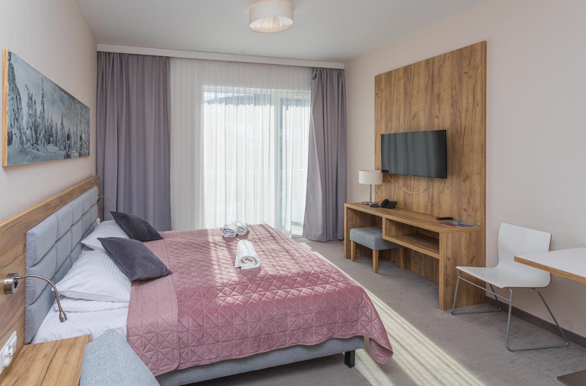Aparthotel Apartamenty Czarna Gora 130 西恩纳 外观 照片